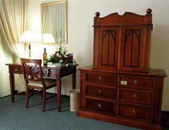 Hotel Plaza Illit